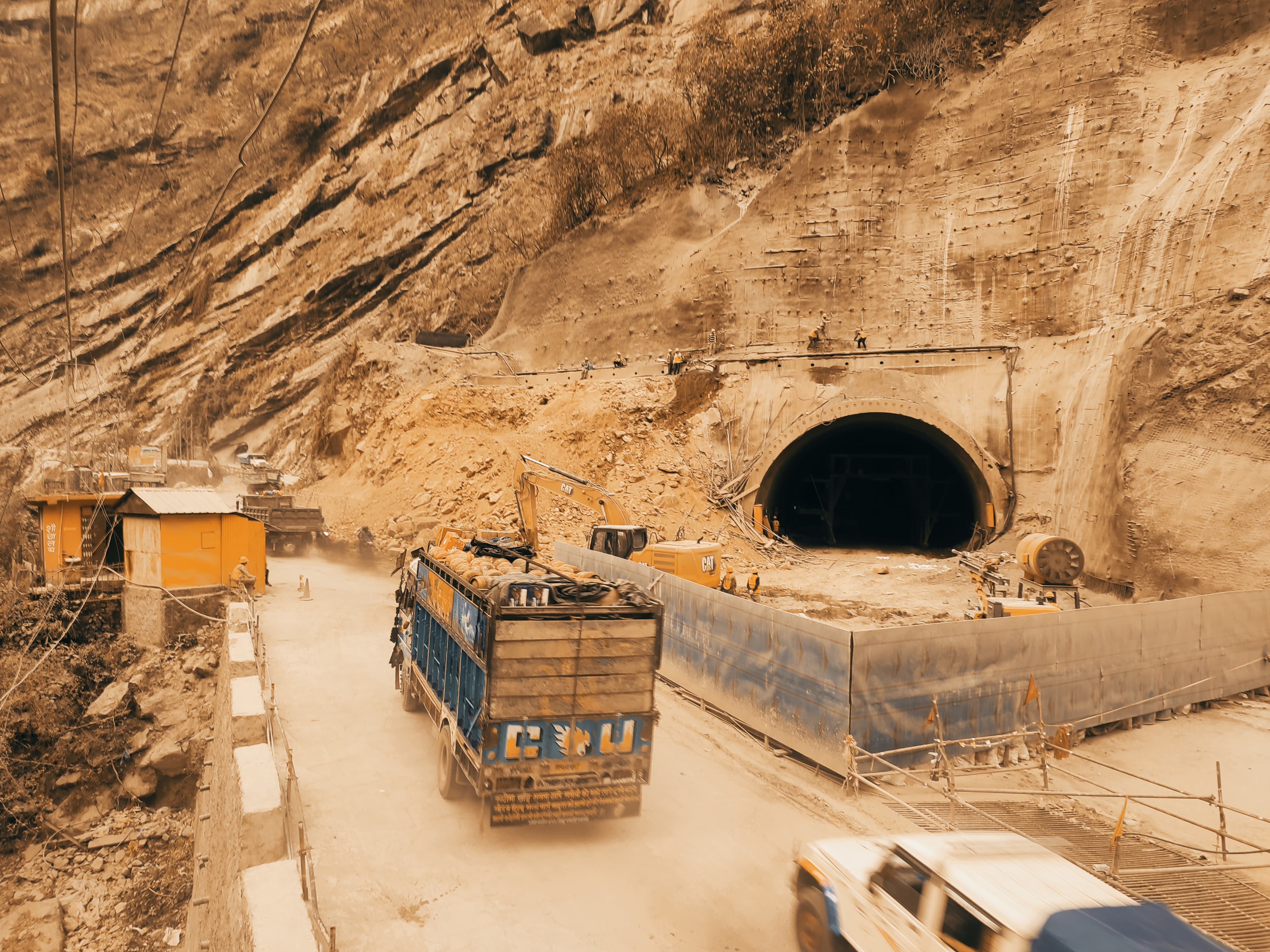 sidda baba tunnel (5).jpeg